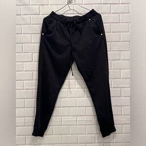 ELIZABETH & NICOLE women black pants/size L